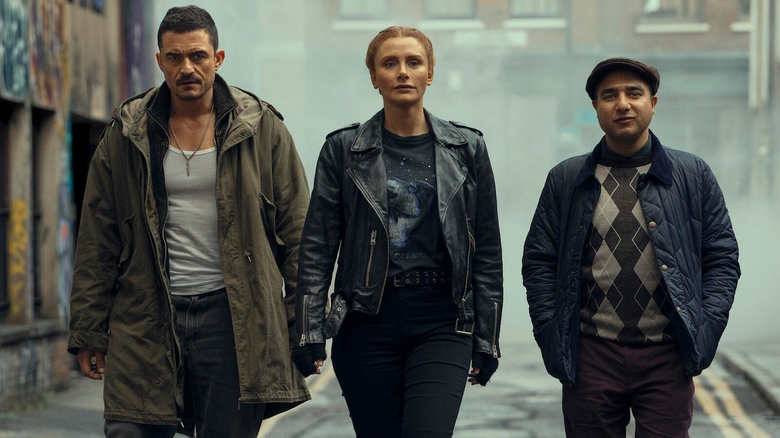 Orlando Bloom, Bryce Dallas Howard, and Nick Mohamed, Deep Cover